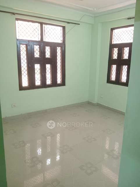 2 BHK Flat In Jai Laxmi Apartment for Rent  In Sector 73