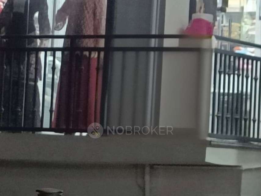 Shop in Chipiyana Buzurg, , Greater Noida for Rent 