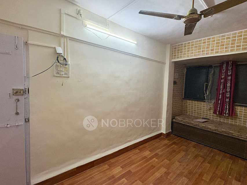 1 RK Flat In New Vanashri, Borivali East for Rent  In Borivali East