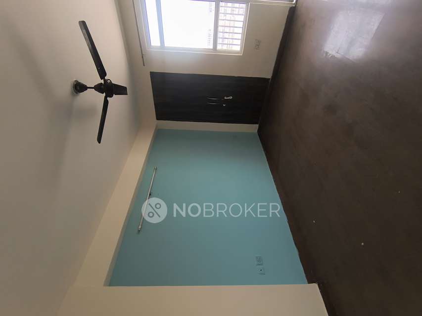 2 BHK Flat In Galaxy North Avenue 2 Gaur City2 for Rent  In F Tower, Galaxy North Avenue