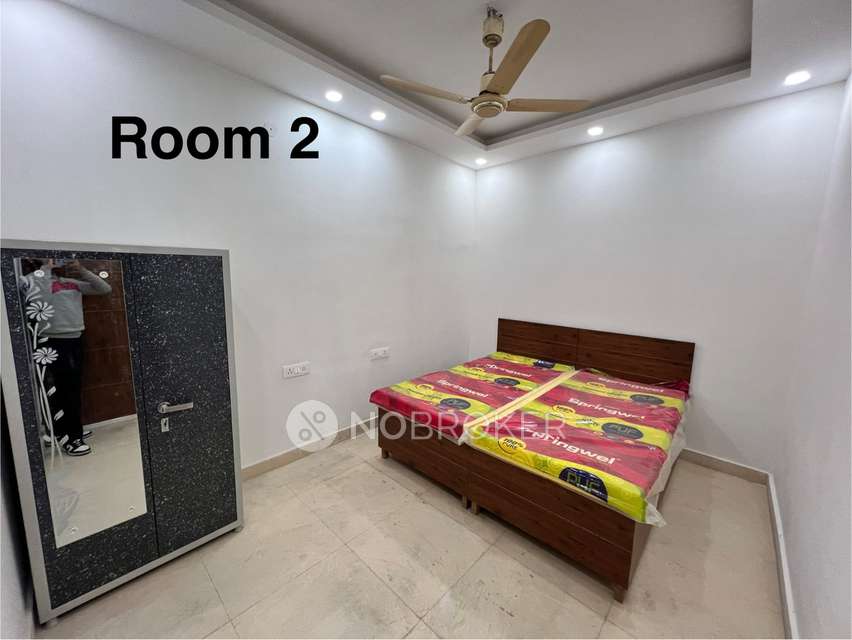2 BHK Flat In Motinagar  for Rent  In Moti Nagar