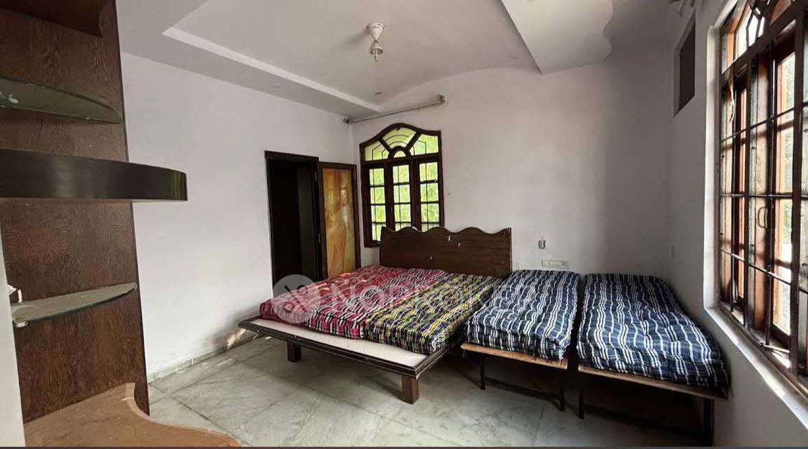 PG for Girls in  Begumpet, 