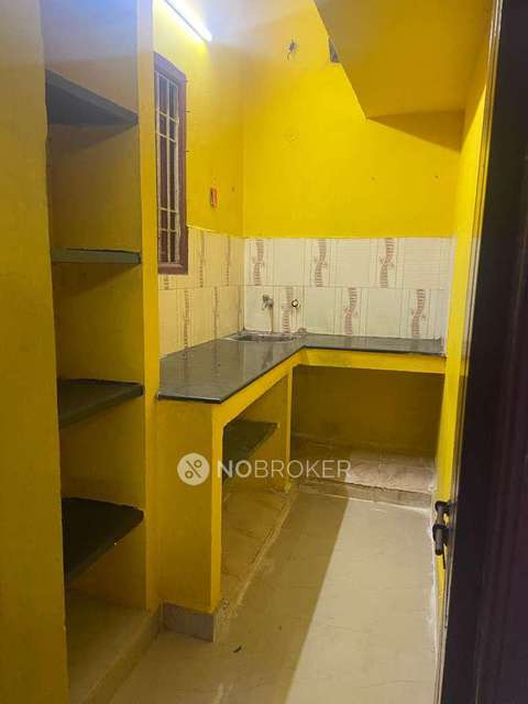 1 BHK Flat In Sivakumar Flats For Sale In Mandavelipakkam