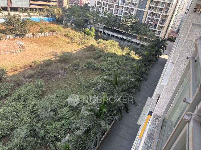 Shared Room for Male In 2 BHK  In Pristine Prolife In Wakad