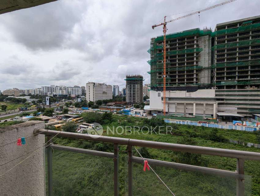 Shared Room for Male In 2 BHK  In Pristine Prolife In Wakad