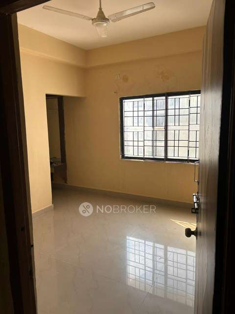 2 BHK Flat In Splendour Apartments,  Gajularamaram, Hyderabad For Sale  In  Gajularamaram, Hyderabad