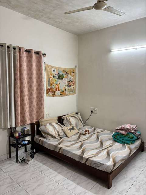Single Room for Female In 2 BHK  In Aishwarya Opulence Apartments In Marathahalli