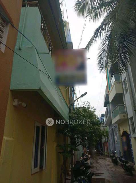 PG for Girls in  Tharamani