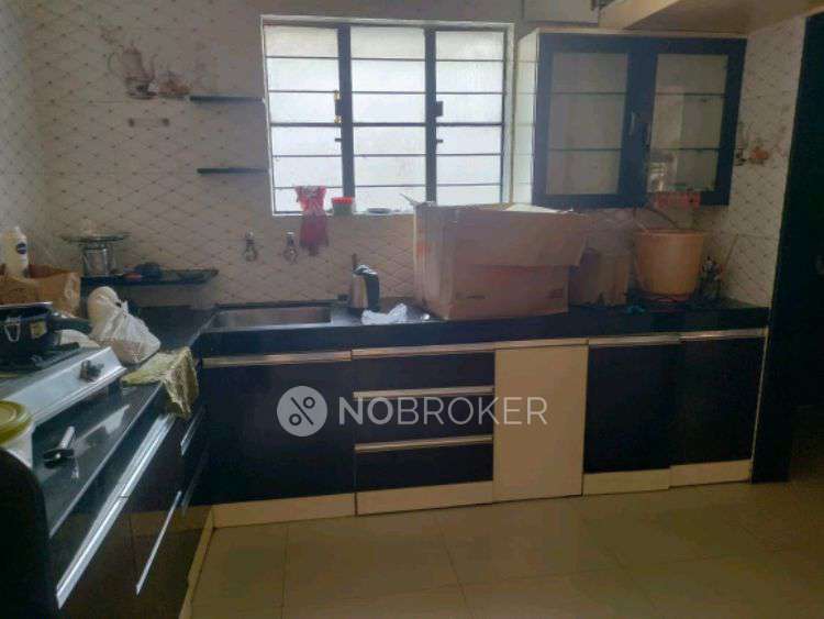 Single Room for Female In 1 BHK  In Shraddha Terrace, Gultekdi In Kailash Heights