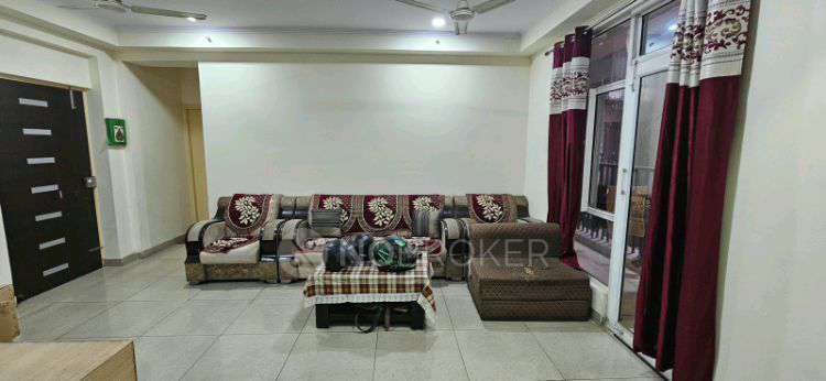 Single Room for Male In 3 BHK  In Gaur City 1st Avenue In 1st Avenue Road