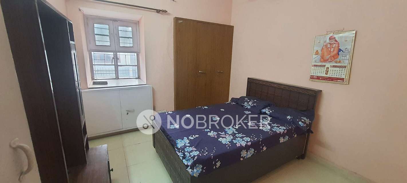 1 BHK House for Rent  In Janakpuri