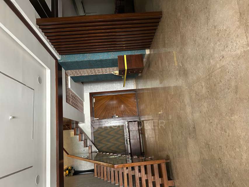 Single Room for Female In 4+ BHK  In Aditya Empress Towers In Shaikpet