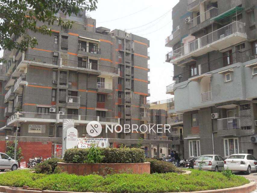 2 BHK Flat In Ganga Apartments for Rent  In Sector 29