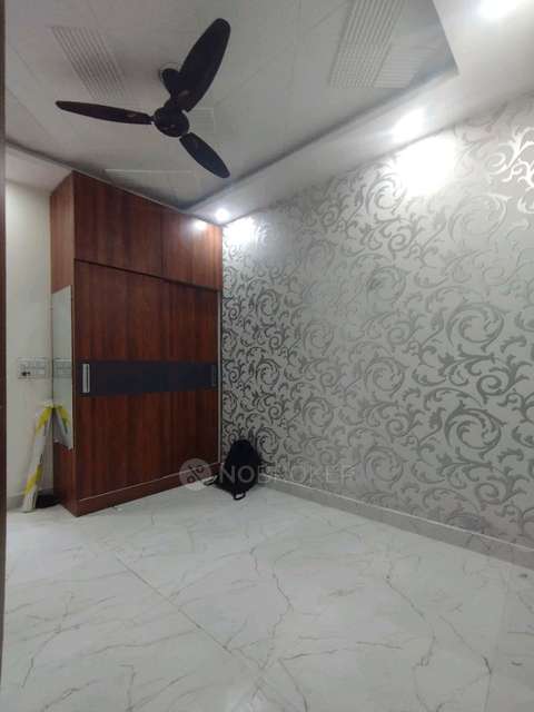 2 BHK Flat In Green Vally Apartment for Rent  In E220b, Gurpreet Nagar, Mansa Ram Park, Matiala, New Delhi, Delhi, 110059, India