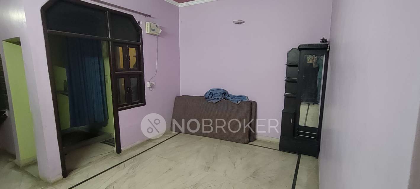 1 BHK House for Rent  In Sector 3