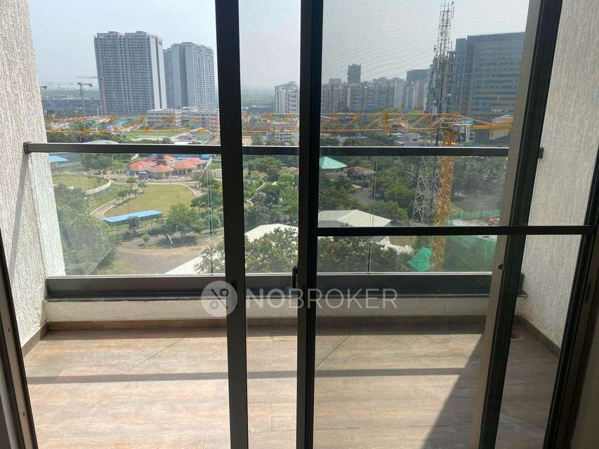 3 BHK Flat In Majestique Towers For Sale  In Kharadi