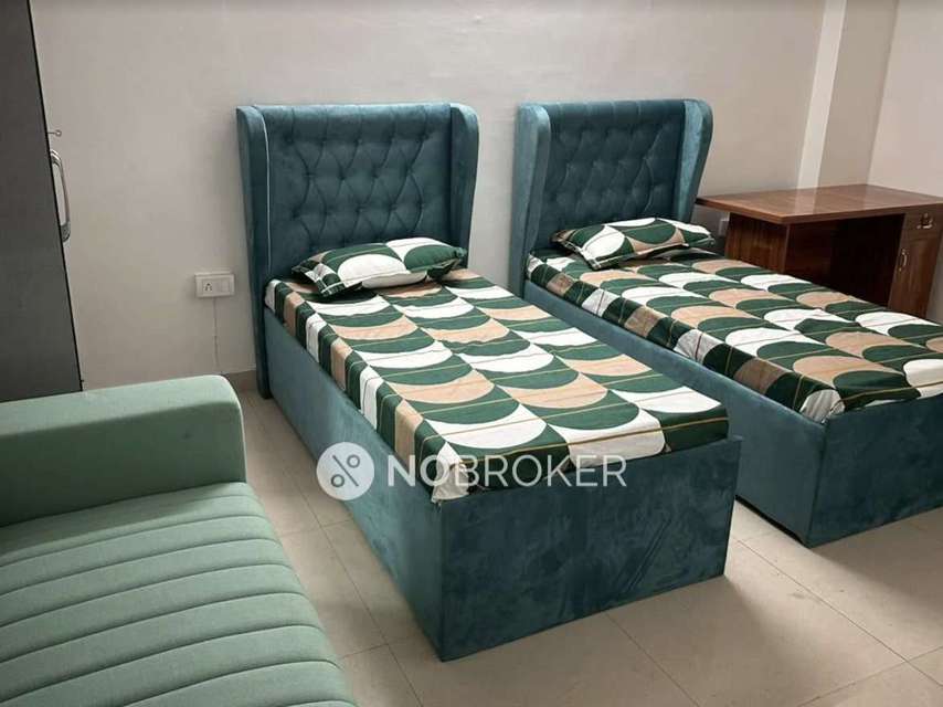 PG for Boys in , Sector 17