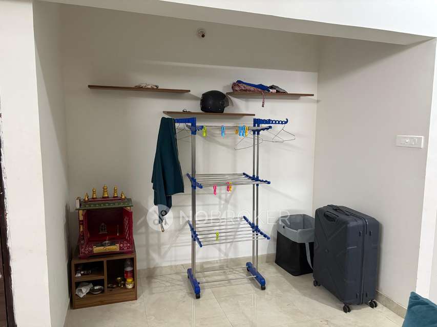 Single Room for Male In 2 BHK  In Sethia Imperial Avenue, Malad East In Malad East