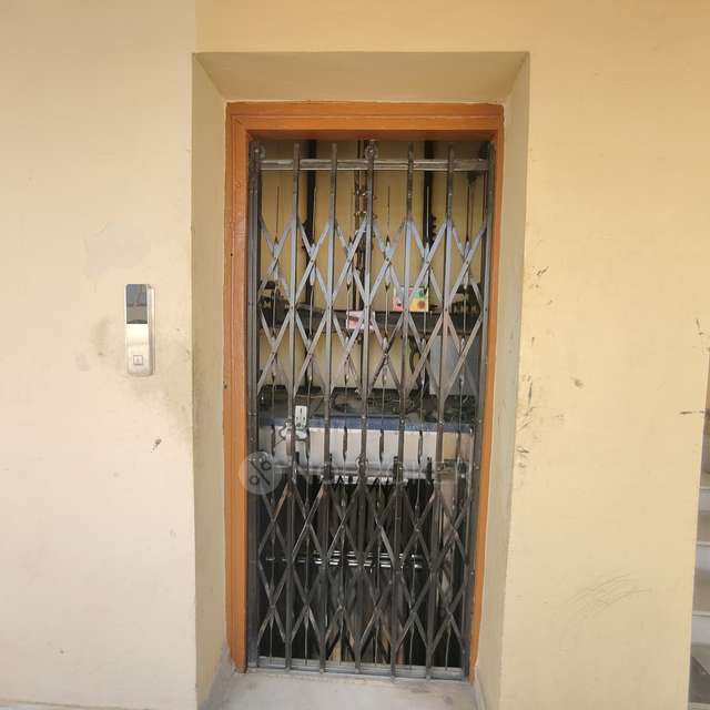 3 BHK Flat In Devi Nilayam Apartments For Sale  In Kothapet