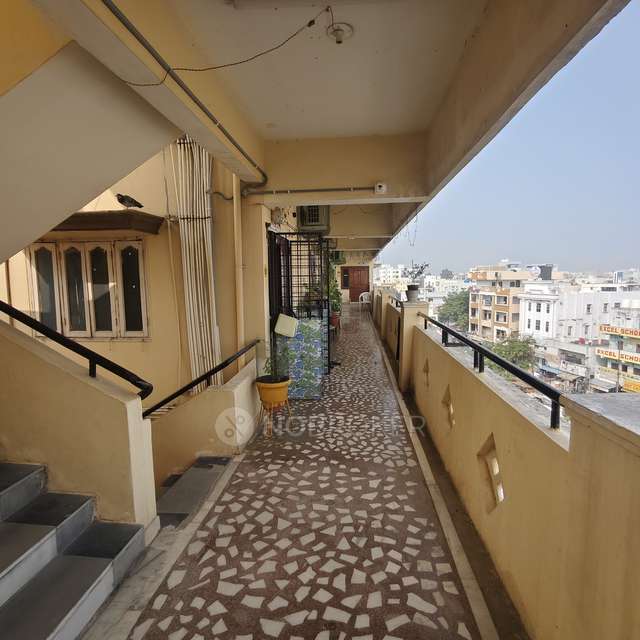 3 BHK Flat In Devi Nilayam Apartments For Sale  In Kothapet