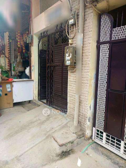 4+ BHK Flat For Sale  In Dwarka