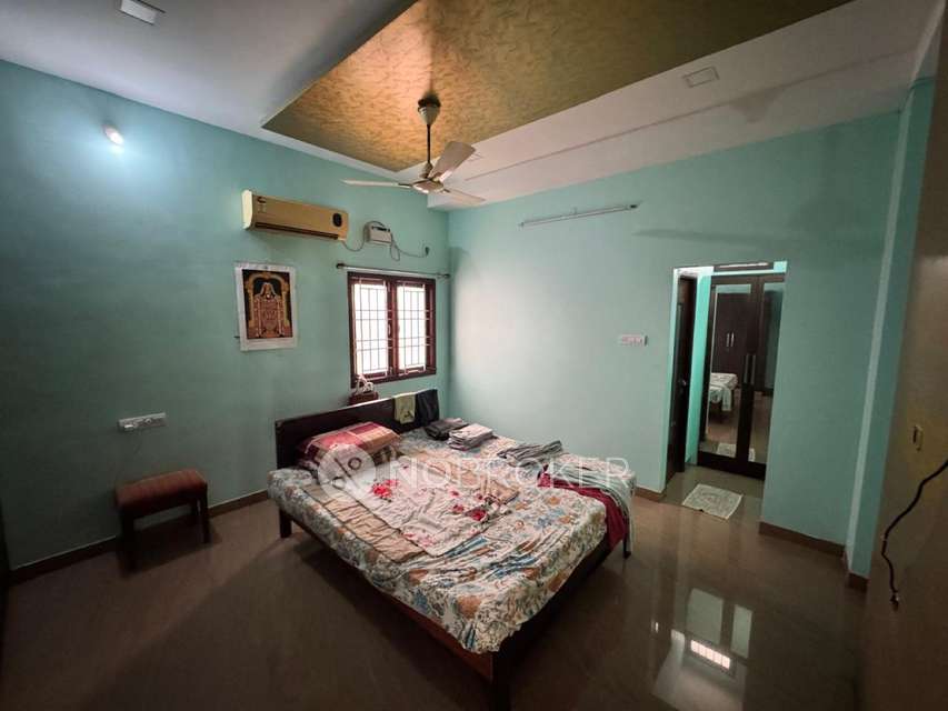 4+ BHK House for Rent  In Mogappair East
