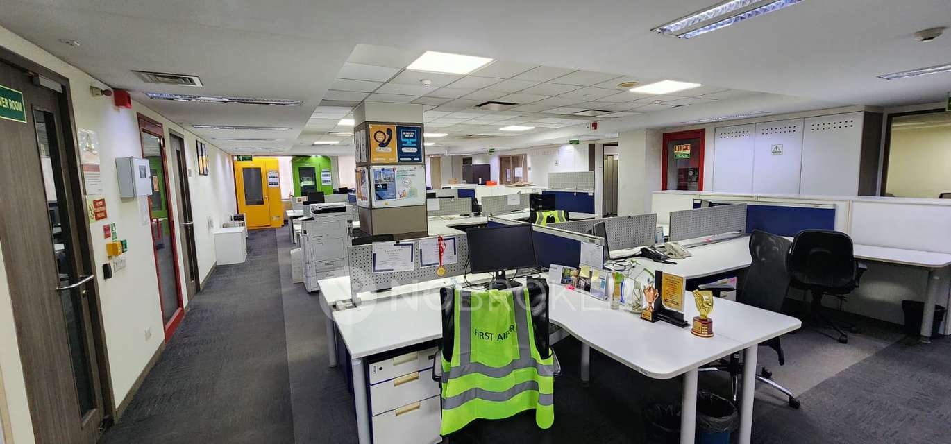 Office Space in Mohan Cooperative Industrial Estate, Delhi for Rent 