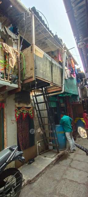 1 RK Flat In Sunanda Haldankar Chawl, Sewri For Sale  In Sewri
