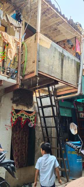 1 RK Flat In Sunanda Haldankar Chawl, Sewri For Sale  In Sewri