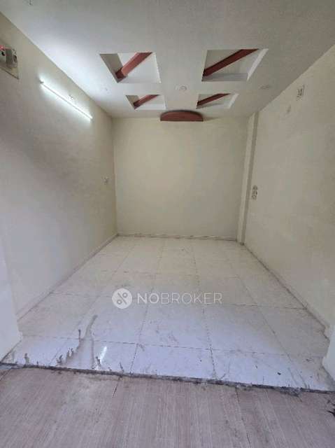 Shop in Kai Arunatai Skharam Devkar Nagar, Pimple Gurav, Pune for Rent 