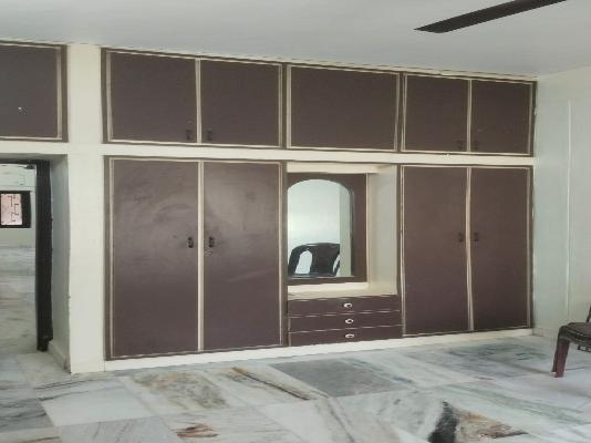 3 BHK Flat In Padmavati Apartments for Rent  In Padmavathi Apartment