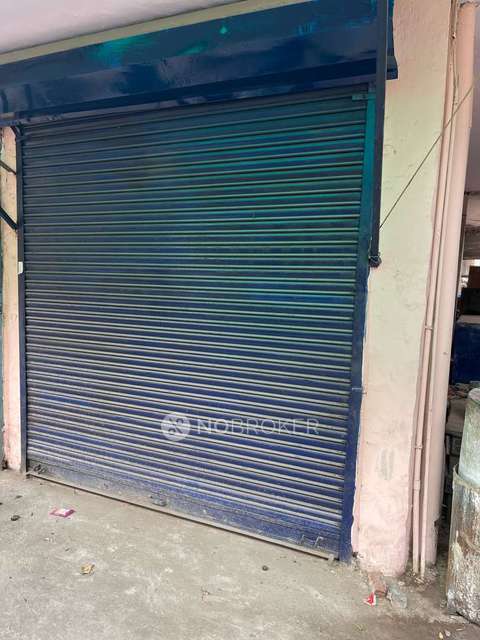 Shop in Rohini, Delhi for sale 