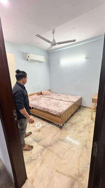 1 RK Flat For Sale  In  Ansari Nagar East