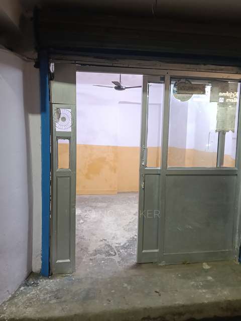 Shop in Tri Nagar, Delhi for Rent 