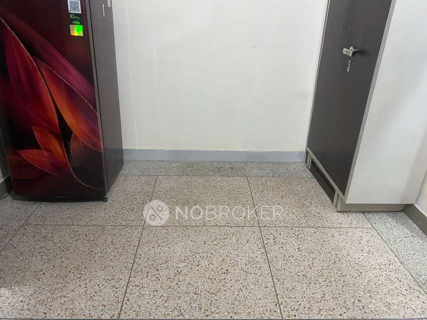 2 BHK Flat In Patel Garden Extn for Rent  In Kakrola