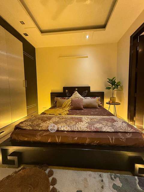 3 BHK Flat In Standalone Building  For Sale  In Chittaranjan Park