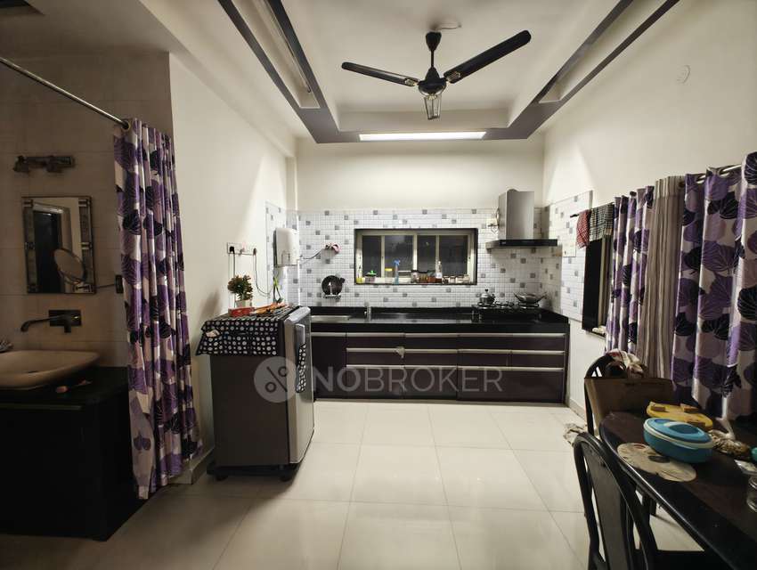 Shared Room for Male In 2 BHK  In Viman Nagar