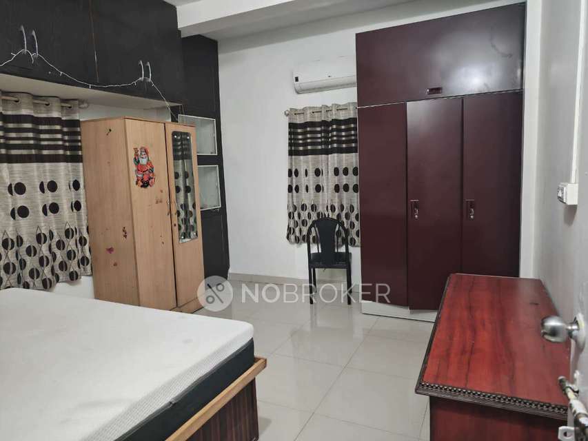 Shared Room for Male In 2 BHK  In Viman Nagar