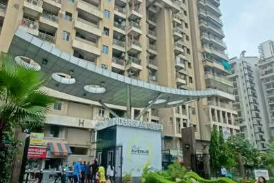 3 BHK Flat In Aig Park Avenue for Rent  In Dada Dadi Park