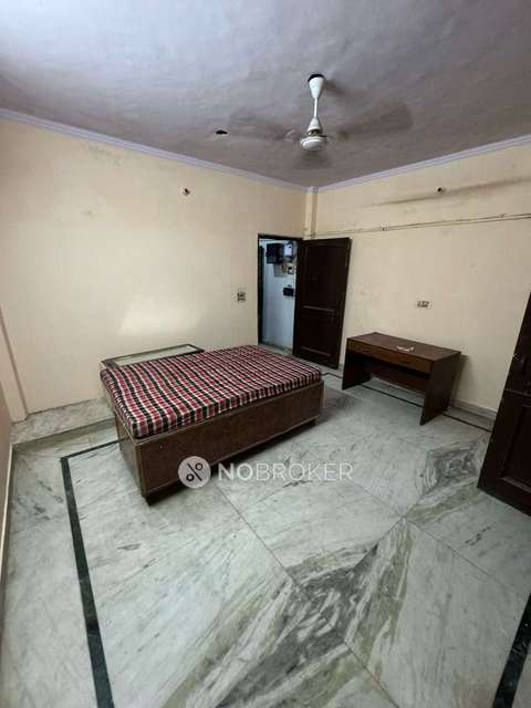 2 BHK Flat In Standalone Bulding for Rent  In Karol Bagh