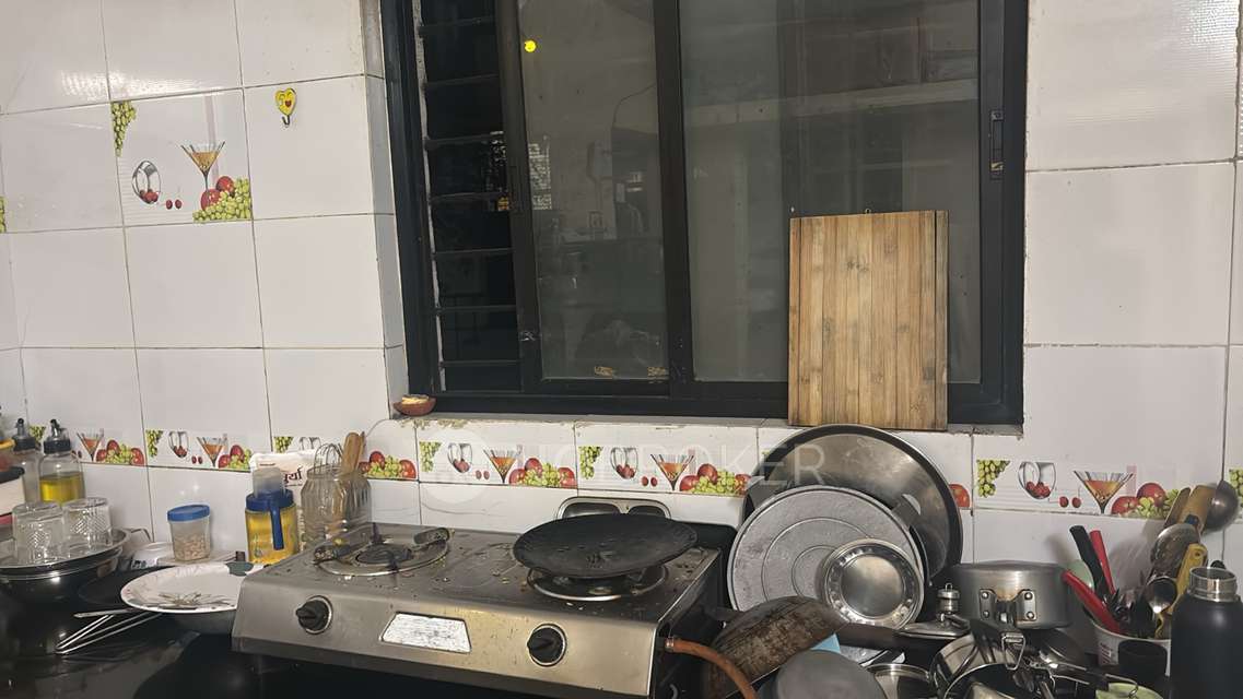 Single Room for Female In 2 BHK  In Sadafuli Park In Padmalaya Residency