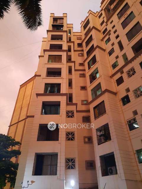 1 BHK Flat In Jogiya Apartment for Rent  In Santacruz East