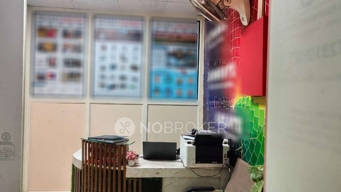 Office Space in Om Tower, Greater Noida for Rent 
