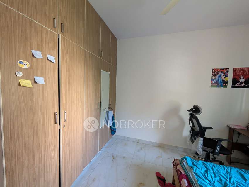 Single Room for  In 2 BHK  In  Kasavanahalli