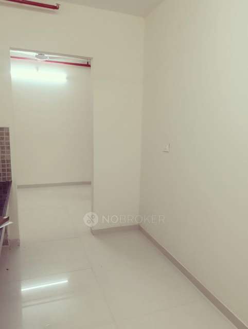 2 BHK Flat In Adhiraj The Capital Tower For Sale  In Sector 37