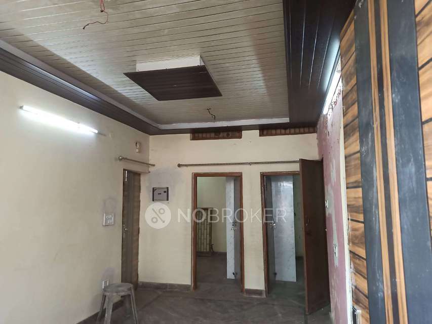 2 BHK Flat In Shiv Shakti Apartment for Rent  In Shalimar Bagh