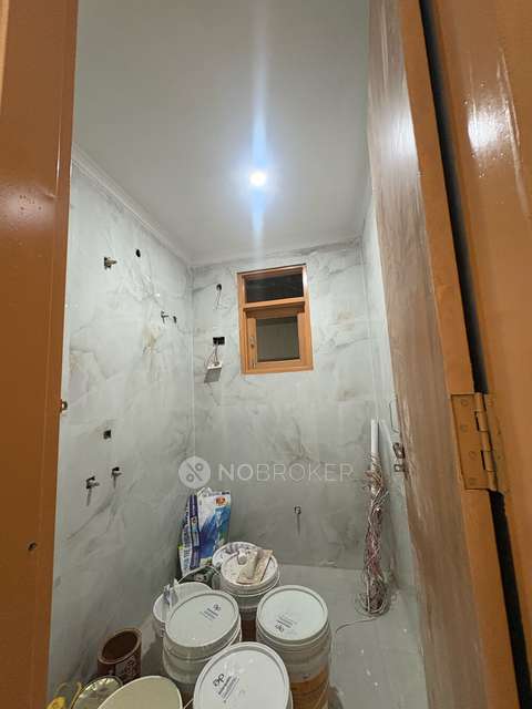 3 BHK Flat In Gupta Farm For Sale  In Deoli Extension