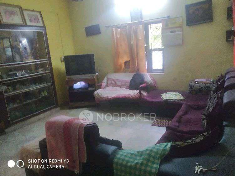 2 BHK House for Rent  In 4th Street