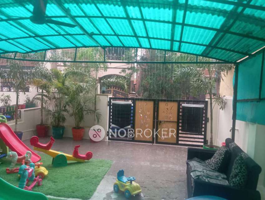 PG for Boys in Officers Colony