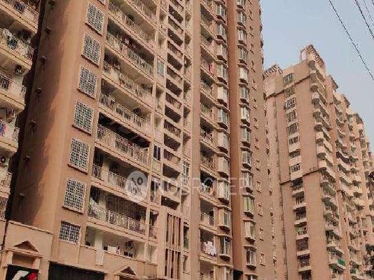 4 BHK Flat In Ajnara Grand Heritage For Sale  In Sector 74